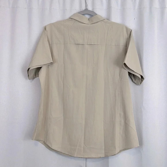 New Little Donkey Andy Dry Tech Button Up Short Sleeve Top Size M - Picture 2 of 6